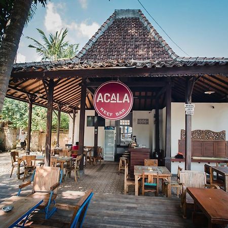 Acala Hostel & Reef Bar Toyapakeh Eksteriør billede