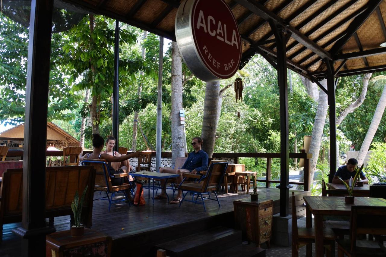 Acala Hostel & Reef Bar Toyapakeh Eksteriør billede
